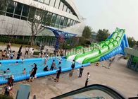 Corrediça de água municipal inflável verde gigante personalizada, corrediça do deslizamento N a cidade