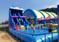 Deslizamento e corrediça infláveis azuis comerciais com piscina grande para o adulto e as crianças