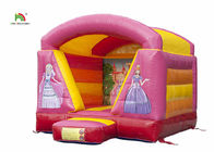 Casa de salto inflável cor-de-rosa impermeável do castelo da segurança com 24 meses de garantia