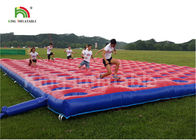 Os jogos infláveis exteriores vermelhos do esporte do curso de obstáculo, 5K inflável correm raças para adultos