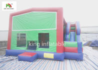 Castelo de salto inflável do salto da casa das crianças do quintal com aluguel EN14960 da corrediça