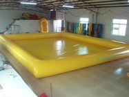 Piscinas infláveis da única piscina da tubulação para a família