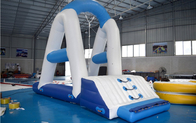 Jogos infláveis personalizados do esporte de água do parque da água do curso de obstáculo