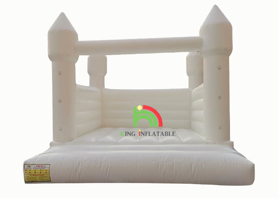 Cama de salto branca inflável do castelo 13ft*11.5ft*10ft Jumper Bouncy Castle Wedding Decorations do leão-de-chácara para o partido