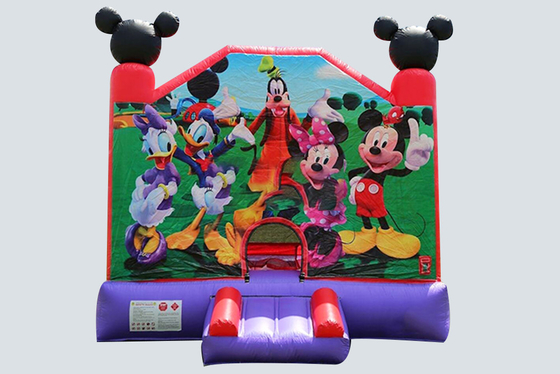Anúncio publicitário de salto do tema do trampolim do leão-de-chácara da festa em casa inflável do castelo do leão-de-chácara para crianças