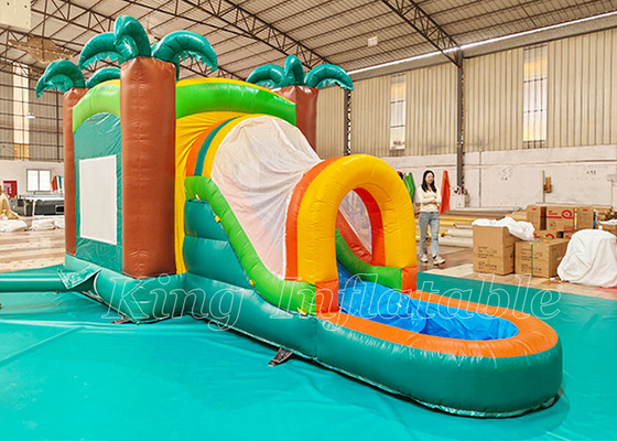 Crianças tropicais da casa do salto do tema da selva que saltam o leão-de-chácara inflável do castelo Bouncy combinado com corrediça de água da associação