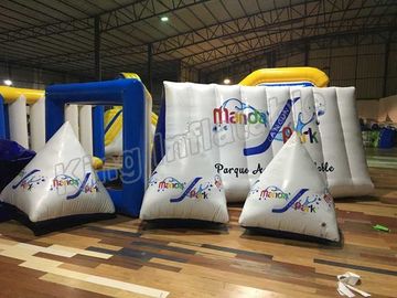 Brinquedos de flutuação infláveis herméticos do PVC da água das boias do triângulo com a bomba de ar aprovada do CE