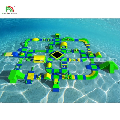 Parque aquático flutuante inflável Jogos aquáticos infláveis Equipamento de diversão para eventos