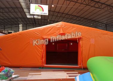 Barracas infláveis gigantes alaranjadas do PVC 8*6 M do costume para o evento ou o armazém