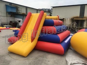 Brinquedo inflável da água de Saturn do sopro de encerado do equipamento do parque da água do OEM/PVC com corrediça