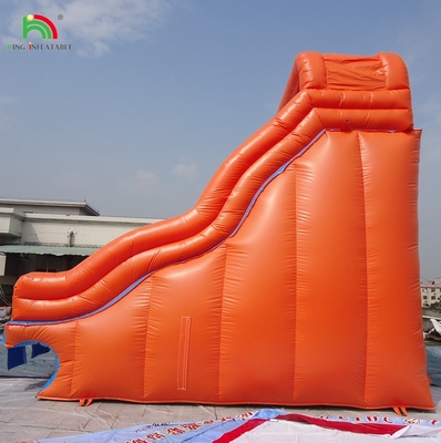 Piscina de água inflável vermelha com escorregas duplas fechadas Crianças casa de salto comercial piscina de água fechada