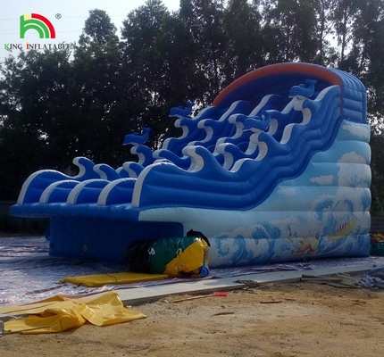 Outdoor Verão Cool Wave Slide piscina Slide de água inflável para piscina em solo Adultos crianças