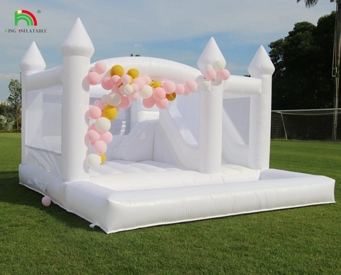Commercial Branco Inflavel Bounce Castle House Crianças Slide de Água com Furo de Bola