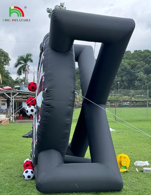 Outdoor Inflatable Soccer Darts Board com 8pcs Soccer Ball 370W Blower Support Frame para Kick Dartboard Sport Game