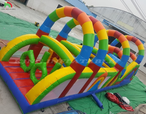 Campo de obstáculos comercial de terra Esporte Jogo de obstáculos inflável para crianças