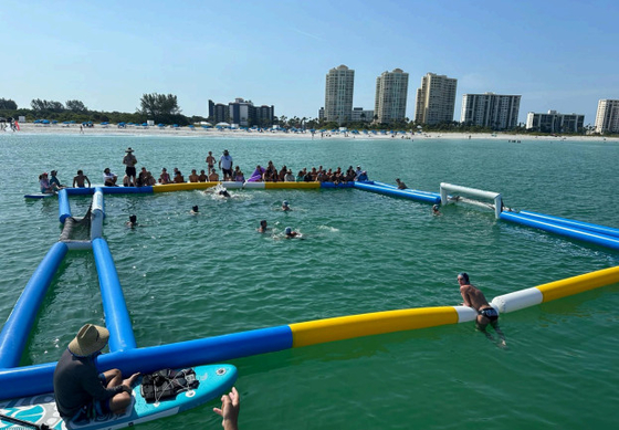 Jogos de desporto aquático inflável Polo aquático inflável Futebol Campo Arena Água inflável