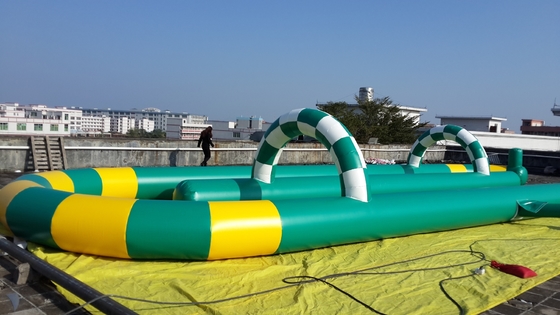 Pista de Corrida de Kart Inflável para Exterior Pista de Corrida Inflável Atraente para Carrinhos de Choque