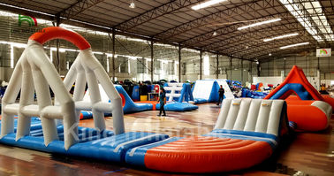 Waterproof o parque inflável da água/campo de jogos aquático do parque com o trampolim para o aluguel