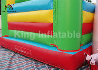 Castelo de salto inflável material colorido do PVC de 6 * de 4m com o ventilador para o aluguel