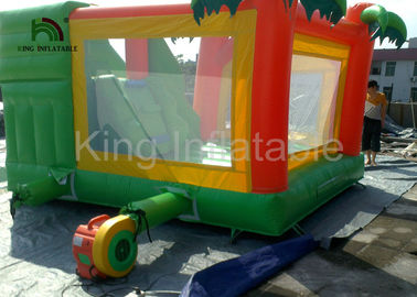 Castelo de salto inflável engraçado do PVC do tema 0.55mm da floresta húmida para crianças/adulto