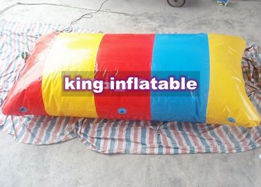 Gota inflável da catapulta da tira colorida, brinquedo inflável da água de encerado feito sob encomenda do PVC