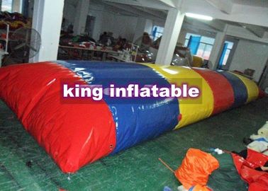 Gota inflável da catapulta da tira colorida, brinquedo inflável da água de encerado feito sob encomenda do PVC