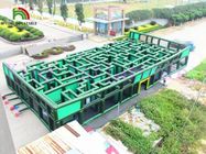 Jogos infláveis dos esportes do PVC labirinto gigante inflável verde/azul do laser do curso de obstáculo